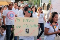 Sábado 27 de enero del 2018. Tuxtla Gutiérrez. Familiares y amigos del profesor Adán de la UNICACH marchan hacia la Plaza Central donde exigen el esclarecimiento y justicia para el biólogo asesinado en Chiapas.