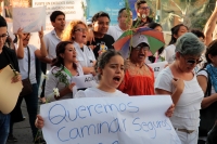Sábado 27 de enero del 2018. Tuxtla Gutiérrez. Familiares y amigos del profesor Adán de la UNICACH marchan hacia la Plaza Central donde exigen el esclarecimiento y justicia para el biólogo asesinado en Chiapas.