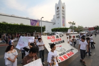 Domingo 9 de mayo. Los jóvenes tuxtlecos se suman a la Marcha en contra de la Violencia repudiando a los grupos que tratan  de aprovecharse de los movimientos sociales.