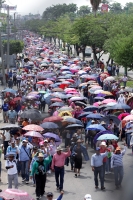 Miércoles 3 de agosto del 2016. Tuxtla Gutiérrez. La marcha del Movimiento Magisterial en Contra de la Reforma Educativa en el bulevar Ángel Albino Corzo en el oriente de la capital del estado mexicano de Chiapas donde se manifiestan maestros de las Secci