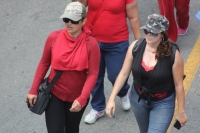 Martes 20 de noviembre del 2013. Tuxtla Gutiérrez.  Durante la manifestación en conmemorativa del día de la revolución, el movimiento magisterial realiza una marcha desde el crucero de La Pochota, con la singularidad que los contingentes juveniles protago