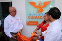 Viernes 11 de octubre del 2013. Tuxtla Gutiérrez. Dante Delgado Acompaña a María Elena Orantes y a Emilia González durante la inauguración del edificio de esta organización política en la capital de Chiapas.