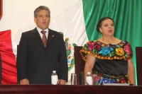Jueves 25 de agosto. Beatriz Paredes recibe la medalla Rosario Castellanos 2011.