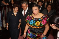Jueves 25 de agosto. Beatriz Paredes recibe la medalla Rosario Castellanos 2011.