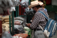 Martes 23 de junio del 2020. Tuxtla Gutiérrez. Los mercados de la ciudad descuidan los cuidados del Covid-19