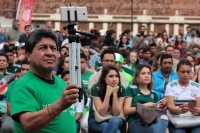 Domingo 17 de junio del 2018. San Cristóbal de las Casas. Los aficionados al fut bol se reúnen en la plaza del atrio de la Catedral de San Cristóbal donde disfrutan del partido entre México y Alemania