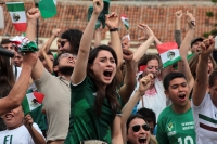 Domingo 17 de junio del 2018. San Cristóbal de las Casas. Los aficionados al fut bol se reúnen en la plaza del atrio de la Catedral de San Cristóbal donde disfrutan del partido entre México y Alemania