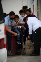 20210730. Tuxtla G. Migrantes asegurados esta mañana en varios hoteles de la ciudad