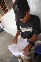 Viernes 30 de marzo del 2012. Migrantes abandonados por autoridades judiciales de Chiapas.