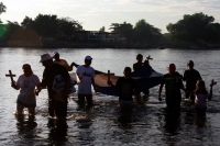 Lunes 2 de enero.  Inicia la caminata en contra de la explotación de migrantes.