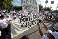 Domingo 28 de enero del 2018. Tuxtla Gutiérrez. Eduardo Ramí­rez Aguilar, quien busca una candidatura para gobernar el estado encabeza su mitin polí­tico esta mañana en el oriente de la ciudad.