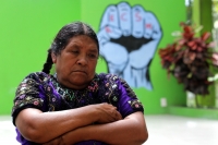 25 de noviembre del 2018. Tuxtla Gutiérrez. Las mujeres desplazadas de los grupos de indí­genas desalojados durante el último informe de gobierno de Chiapas descansan en las instalaciones de la Escuela Normal Rural Mactumatza.