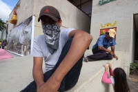 Martes 27 de diciembre. Regresa el MOCRI CNP EZ a las calles. Tuxtla Gutiérrez, Chiapas. Con demandas de cumplimiento de promesas y de programas de apoyo social, integrantes de la organización zapatista marchan por las calles de la ciudad para protestar e