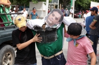 Lunes 4 de julio del 2016. Tuxtla Gutiérrez. La marcha del MOCRI CNPA EZ al inicio de la manifestación en apoyo del Movimiento Magisterial en el oriente de Tuxtla.