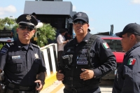 Jueves 31 de octubre del 2013. Chiapa de Corzo. La PFP interviene en la caseta de cobro de la autopista entre San Cristóbal y Tuxtla Gutiérrez, donde un grupo de jóvenes y campesinos mantenÃan tomadas las instalaciones en pugna con el movimiento magisteri Jueves 31 de octubre del 2013. Chiapa de Corzo. La PFP interviene en la caseta de cobro de la autopista entre San Cristóbal y Tuxtla Gutiérrez, donde un grupo de jóvenes y campesinos mantenÃan tomadas las instalaciones en pugna con el movimiento magisteri