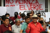 Lunes 23 de noviembre del 2020 Tuxtla Gutiérrez. Militantes de Morena viajan a la ciudad de México para intentar romper la próxima alianza con el PVEM en la costa de Chiapas