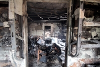Lunes 1 de octubre del 2012. Motozintla, Chiapas. Aspectos de la violencia en esta comunidad de la zona sierra de Chiapas durante este fin de semana cuando personas inconformes incendiaron el edificio de la administración municipal, la Casa de la Cultura,
