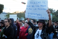 Miércoles 17 de enero del 2018. Tuxtla Gutiérrez. La muerte de la joven Gloria Castellanos Balcazar hace unos dí­as agrupa esta tarde a las familias tuxtlecas quienes marchan por la Avenida Central de la capital del estado de Chiapas.