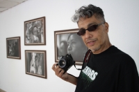 Lunes 2 de marzo del 2020. Tuxtla Gutiérrez. Antes de la inauguración de fotografías Mujeres de René Arauxo. Esta tarde en el Centro Cultural Luis Alaminos Guerrero.