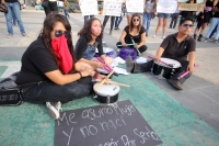 Miércoles 19 de octubre del 2016. Tuxtla Gutiérrez. Grupos feministas se manifiestan esta tarde dentro de las actividades del Paro Nacional de Mujeres buscando justicia para las víctimas de transfeminicidios y feminicidios en México