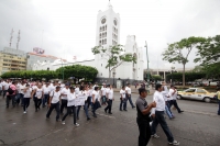 Lunes 12 de junio del 2017. Tuxtla Gutiérrez Policías municipales marchan en la Avenida Central para exigir mejores prestaciones laborales en el ayuntamiento de Tuxtla