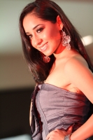 La segunda pasarela del Concurso Nuestra Belleza 2011 se llevó a cabo esta noche en un conocido centro comercial donde las jóvenes chiapanecas lucieron trajes casuales y accesorios de esta temporada.