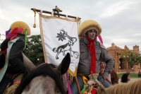 Martes 8 de agosto del 2017. Chiapa de Corzo. Los Alférez y Naguares recorren las calles para encontrarse en el Camposanto de Santo Domingo donde realizan la representación de las batallas chiapacorceñas en honor al Santo Patrón de esta comunidad de la Ri