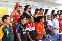 Viernes 13 de mayo. Las bellezas que acompañan a la Nascar Corona Series lucen esplendorosas en la conferencia de prensa donde se presenta el serial de este próximo domingo.