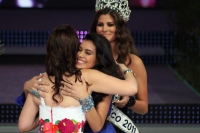 Sábado 2 de septiembre del 2012. Nuestra Belleza México Final. La representante del estado de Nuevo León, Cinthya Duke de 19 años de edad se corona esta noche como la representante de Nuestra Belleza México 2012.
