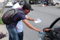 Jueves 14 de junio del 2018. Tuxtla Gutiérrez. Maestros del Nivel de Educación Indí­gena se manifiesta esta mañana bloqueando al transporte de empresas y boteando en la entrada poniente de Tuxtla Gutiérrez.
