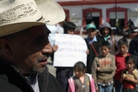 Miércoles 10 de abril del 2019. San Cristóbal de las Casas. Desplazados de Nicolás Ruíz protestan y piden la intervención de las autoridades en la plaza de la Catedral de San Cristóbal de las Casas.