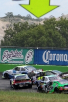 Domingo 27 de octubre del 2013. Ocosocuautla de Espinoza. Imágenes de la carrera del Serial Nascar México que se corrió este medio dÃa en las instalaciones del Autódromo-Ovalo Chiapas. Domingo 27 de octubre del 2013. Ocosocuautla de Espinoza. Imágenes de la carrera del Serial Nascar México que se corrió este medio dÃa en las instalaciones del Autódromo-Ovalo Chiapas.