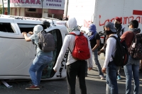 Martes 29 de enero del 2019. Tuxtla Gutiérrez. Estudiantes de la Escuela Normal Rural Larráinzar protestan este medio día en la avenida central de la ciudad.