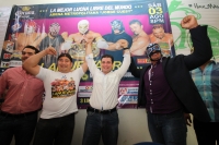 Miércoles 10 de julio del 2013. Tuxtla Gutiérrez. Los luchadores de la empresa Nueva Era anuncian en conferencia de prensa la próxima función de Lucha Libre en Chiapas.
