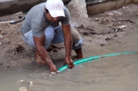 Lunes 22 de agosto, 2011, Los Trabajadores de las obras del primer cuadro no cuentan con herramientas.