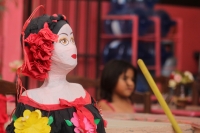 Miércoles 26 de julio del 2017. Tuxtla Gutiérrez. Oficios perdidos en los mercados. Los locales del mercado 20 de noviembre se mantienen cerrados salvo por algún puesto de flores y las típicas pozolerias que sobreviven en pleno centro de la ciudad.