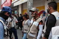 Martes 14 de abril del 2020. Tuxtla Gutiérrez. Inspectores municipales realizan el operativo sorpresa para evitar el ambulantaje en las calles de cercanas a los mercados del centro de la ciudad