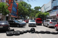 Lunes 11 de junio del 2018. Tuxtla Gutiérrez. Organizaciones sociales se manifiestan en las calles de la ciudad sumándose a la huelga nacional en contra de las Reformas Estructurales mientras que el platón del Movimiento Magisterial instala algunas bar