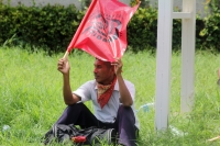 Martes 25 de julio del 2017. Tuxtla Gutiérrez. Militantes de la Cioac protestan en las instalaciones de la FGJ-Chiapas bloqueando la circulación en el Libramiento Norte de Tuxtla.