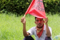 Martes 25 de julio del 2017. Tuxtla Gutiérrez. Militantes de la Cioac protestan en las instalaciones de la FGJ-Chiapas bloqueando la circulación en el Libramiento Norte de Tuxtla.