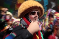 Jueves 4 de enero del 2018. Chiapa de Corzo. La Misa del Niño Parachico.  Rubisel Gómez Nigenda, El Patrón de los Parachicos acompaña esta mañana a los niños de esta comunidad quienes vestidos con los trajes tradicionales recorren las calles para re