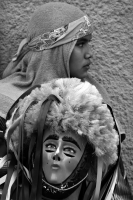 Jueves 18 de enero del 2018. Suchiapa. Las mujeres danzantes de Suchiapa. La participación de las jóvenes dentro de las danzas tradicionales de la comunidad es visible cada año cuando portan los vistosos trajes festivos del Parachico y el Torito en las
