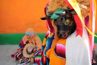 Jueves 18 de enero del 2018. Suchiapa. Las mujeres danzantes de Suchiapa. La participación de las jóvenes dentro de las danzas tradicionales de la comunidad es visible cada año cuando portan los vistosos trajes festivos del Parachico y el Torito en las