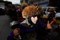 Lunes 26 de diciembre. Parachicos en el Cerrito de Tuxtla. Tuxtla Gutiérrez, Chiapas. Danzantes bailan y cantan durante las celebraciones de la fiesta del Cerrito en donde la comunidad Zoque de la capital del estado de Chiapas se reúnen durante la última Lunes 26 de diciembre. Parachicos en el Cerrito de Tuxtla. Tuxtla Gutiérrez, Chiapas. Danzantes bailan y cantan durante las celebraciones de la fiesta del Cerrito en donde la comunidad Zoque de la capital del estado de Chiapas se reúnen durante la última