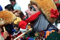 Viernes 4 de enero del 2018. Chiapa de Corzo. Durante del recorrido de los niños parachicos al inicio de la Fiesta de Enero.