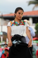 Miércoles 2 de agosto del 2017. Chiapa de Corzo. Esta tarde se lleva a cabo la pasarela de trajes tradicionales y estilizados dentro de la Expo Ámbar 2017 que se realiza en esta colonial ciudad de la ribera del rio Grijalva.
