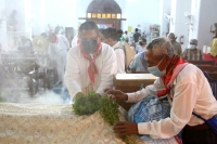 20210515. Tuxtla G. El culto a San pascualito reúne a los tradicionalistas y costumbristas de la comunidad Zoque quienes conservan los usos y costumbres de esta comunidad de la depresión central de Chiapas