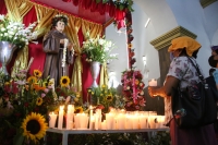 20210515. Tuxtla G. El culto a San pascualito reúne a los tradicionalistas y costumbristas de la comunidad Zoque quienes conservan los usos y costumbres de esta comunidad de la depresión central de Chiapas