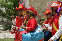 Lunes 11 de julio. Jóvenes copainaltecos realizan la presentación de las danzas tradicionales de la comunidad durante el evento de Patrimonito 2011 organizado por el Comité Raíces de mi Pueblo y el comité del Servicio Voluntario Internacional de la Unesco