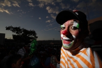 Lunes 20 de febrero del 2012. Encuentro Nacional de Payasos Callejeros. Tuxtla Gutiérrez, Chiapas. Con participantes de varios estados esta noche da inicio la Festival Nacional de Payasos Callejeros donde se reúnen los histriónicos personajes en la plaza 